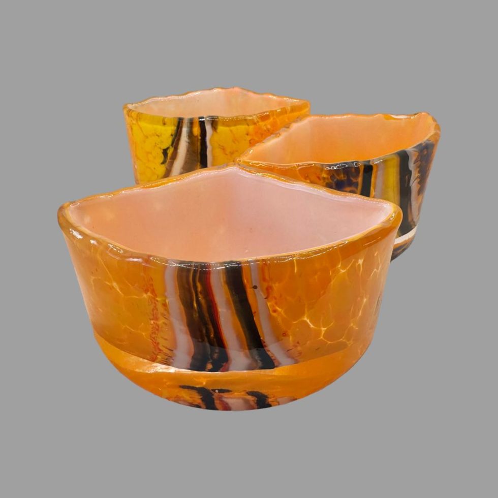 Photo of the 3 segments separated from circle form and placed one in front of other.