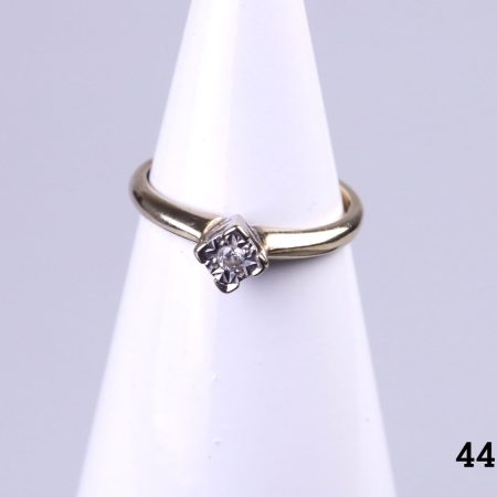 9Kt Gold And Diamond Ring