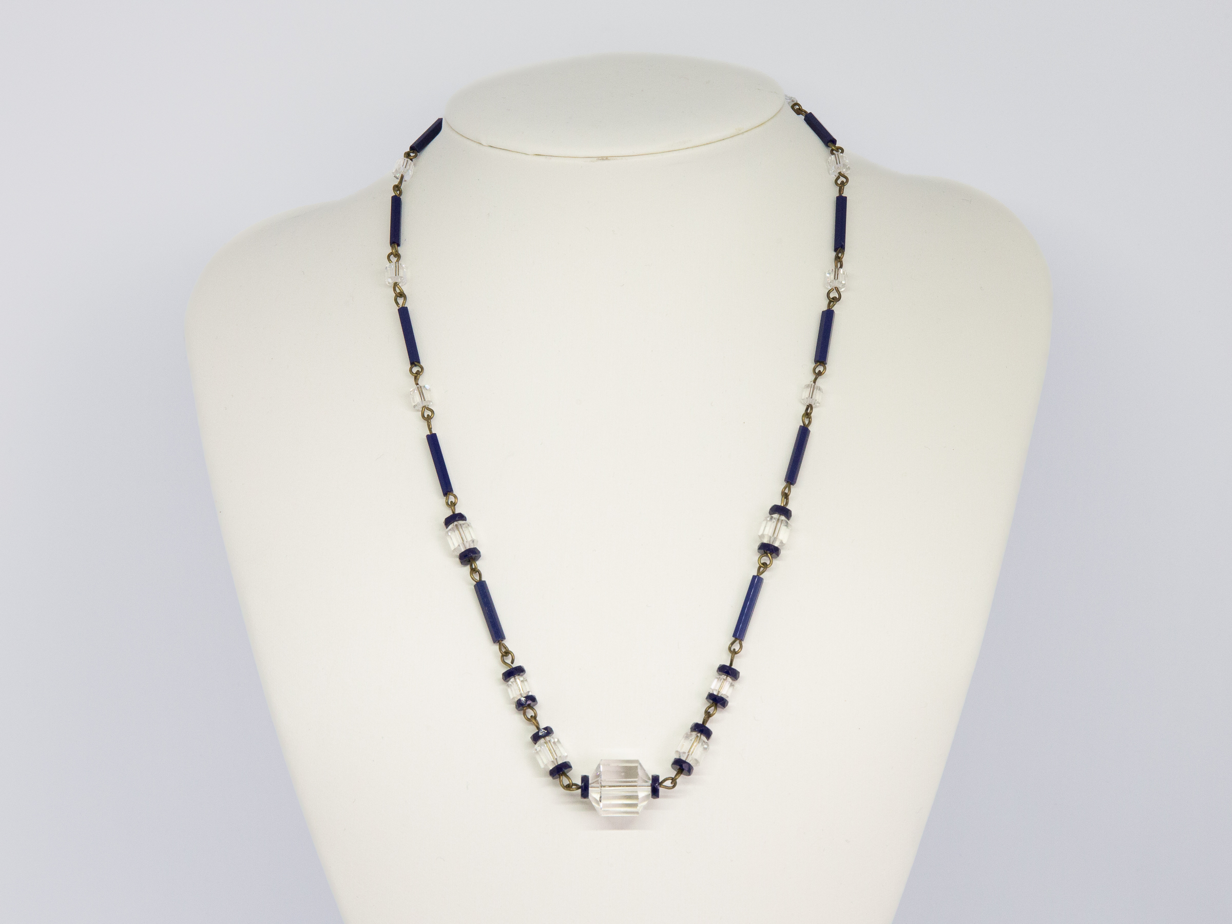 Vintage Art Deco Crystal Glass Necklace