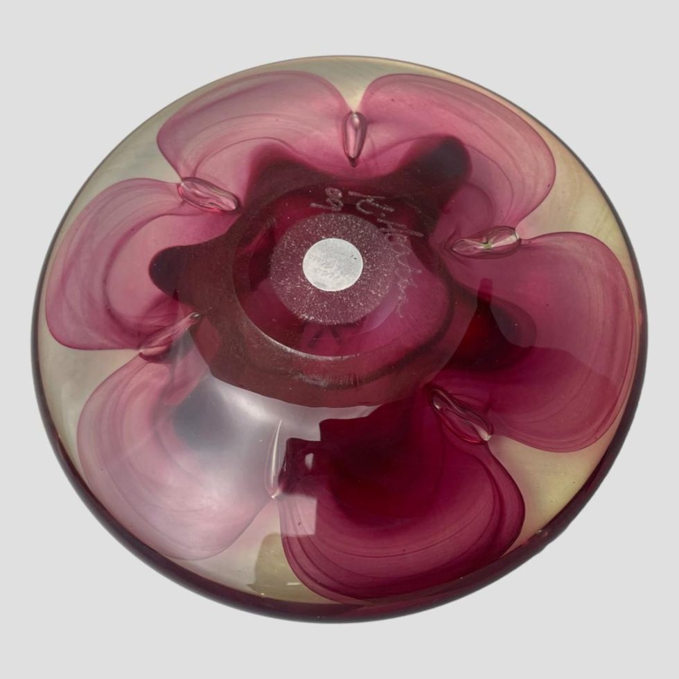 Photo of the base of the pink lotus art glass.