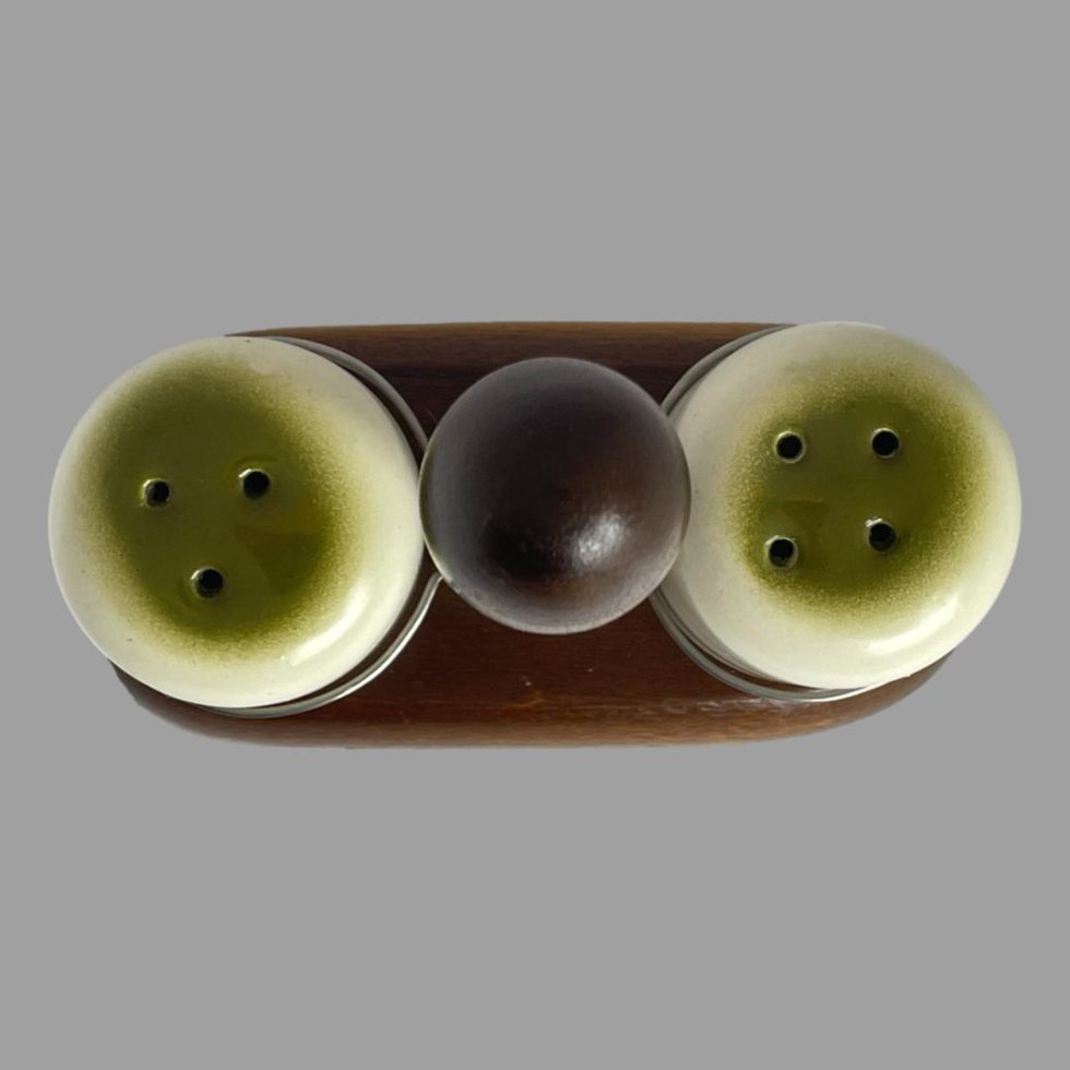 Photo looking straight down at the top of the Alvar Aalto salt & pepper pots in situ on their stand. Now this really does look like a chocolate dessert with matcha!